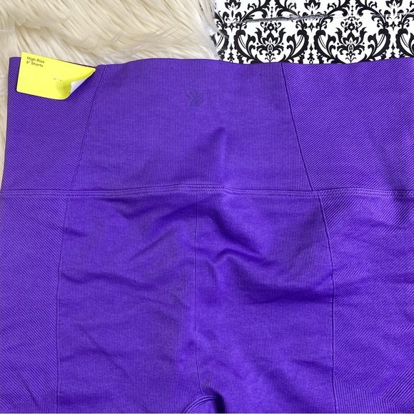 NWT All in Motion : size XL : purple high waist 6” seamless core workout shorts - Picture 6 of 15